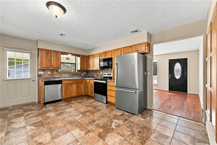 Property Photo:  803 4th Avenue  AR 72736 