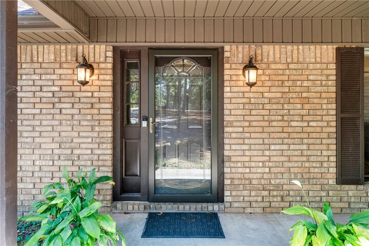 Property Photo: 110 N 85th Avenue AR 72704