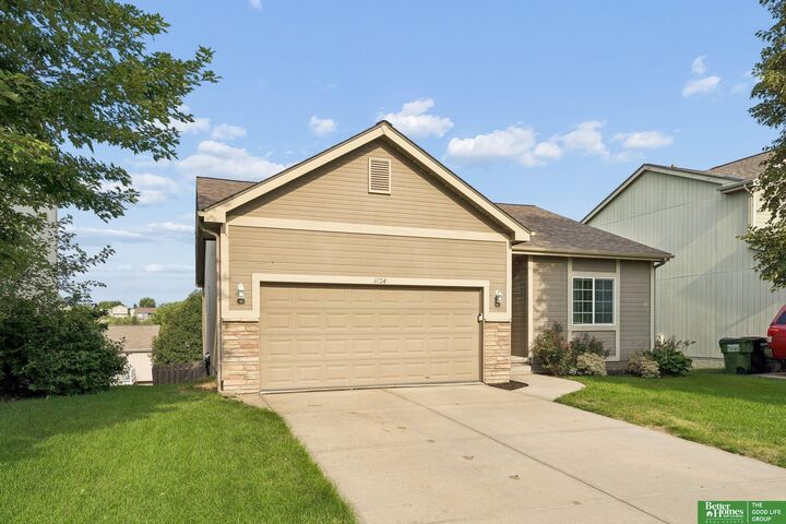 Property Photo: 6124 S 189th Avenue NE 68135