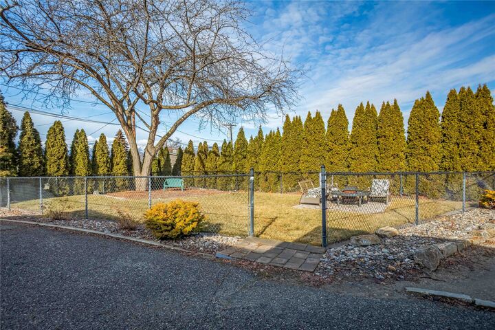 Property Photo:  1105 Cactus Road  BC V1X 5N3 