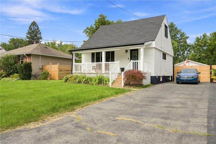 Property Photo: 398 East 38th Street ON L8V 4G6