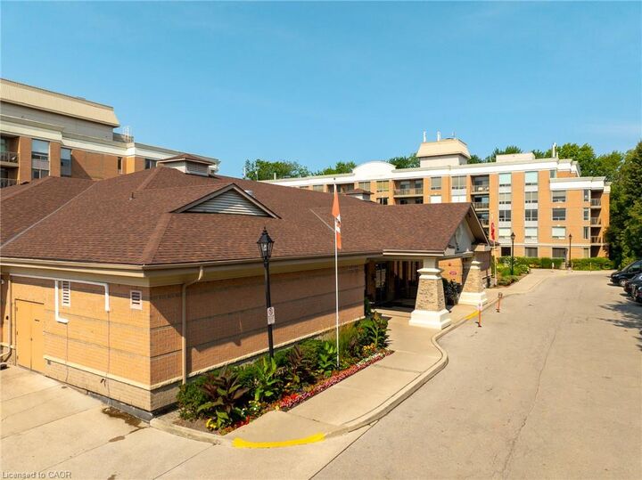 Property Photo: 100 Burloak Drive 1213 ON L7L 6P6
