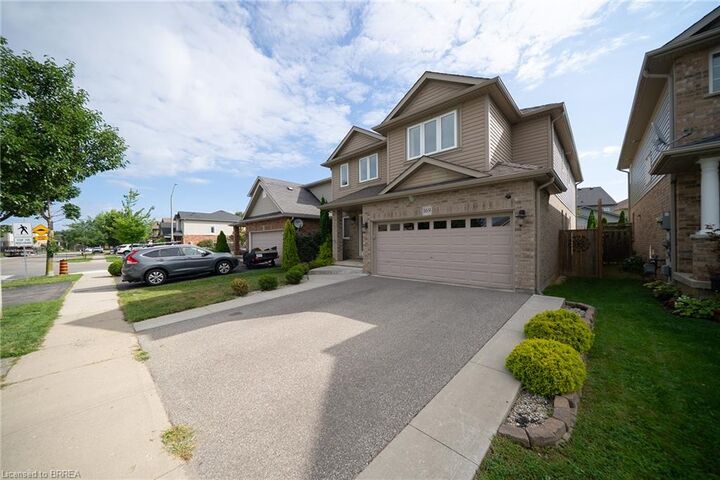 Property Photo: 169 McGuiness Drive ON N3T 6R4