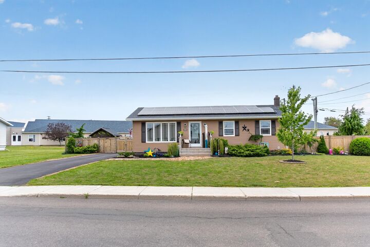 Property Photo:  400 Duke Street  PE C1N 5X5 