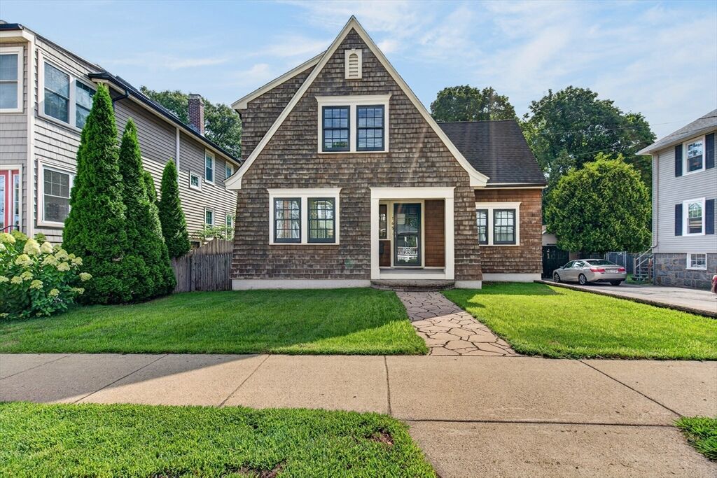 Property Photo:  165 Thacher  MA 02186 