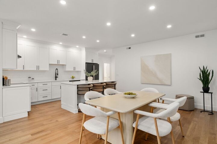 Property Photo:  220 Sycamore Street 1  MA 02472 