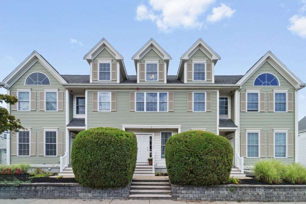 Property Photo:  9 Russell St 3  MA 02453 