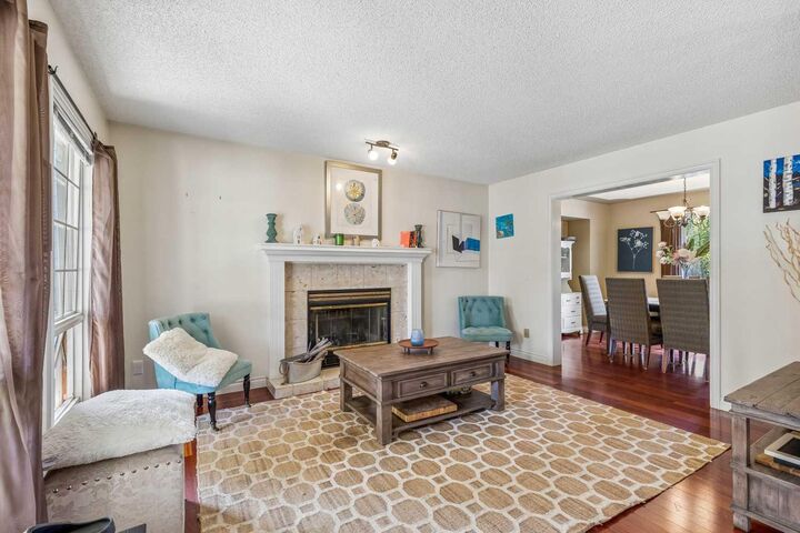 Property Photo:  684 Sunmills Drive SE  AB T2X 2Y9 