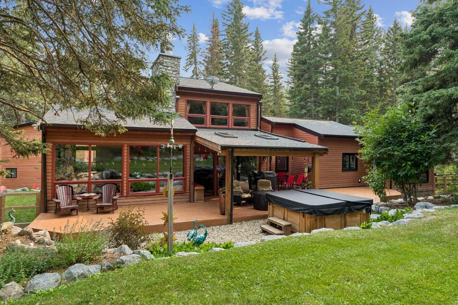 Property Photo: 226 Mountain Lion Drive AB T0L 0K0