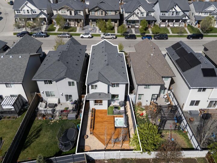 Property Photo: 1023 Kings Heights Road SE AB T4A 0M5
