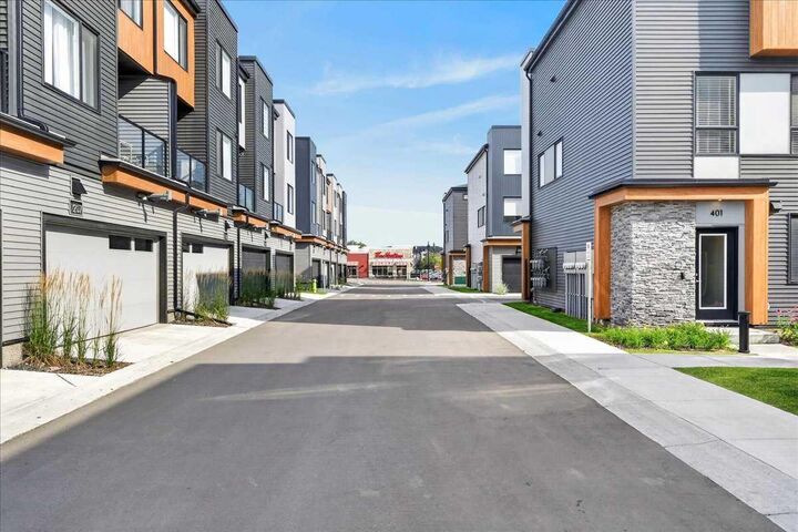 Property Photo: 81 Midtown Boulevard SW 401 AB T4B 4E7