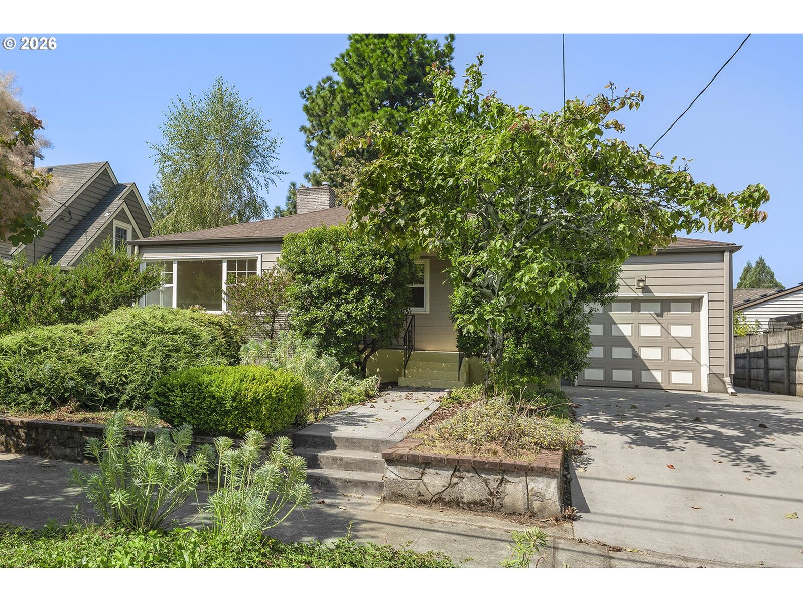 Property Photo: 3829 NE 73rd Ave OR 97213