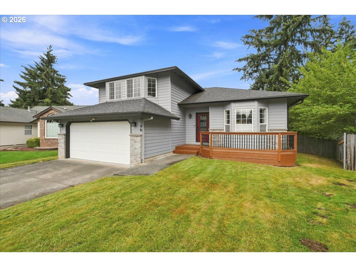 Property Photo:  2106 NE 104th Ave  WA 98664 