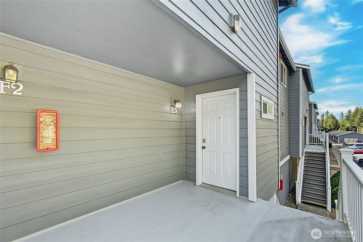 Property Photo: 3939 10th Street SE F-3 WA 98374