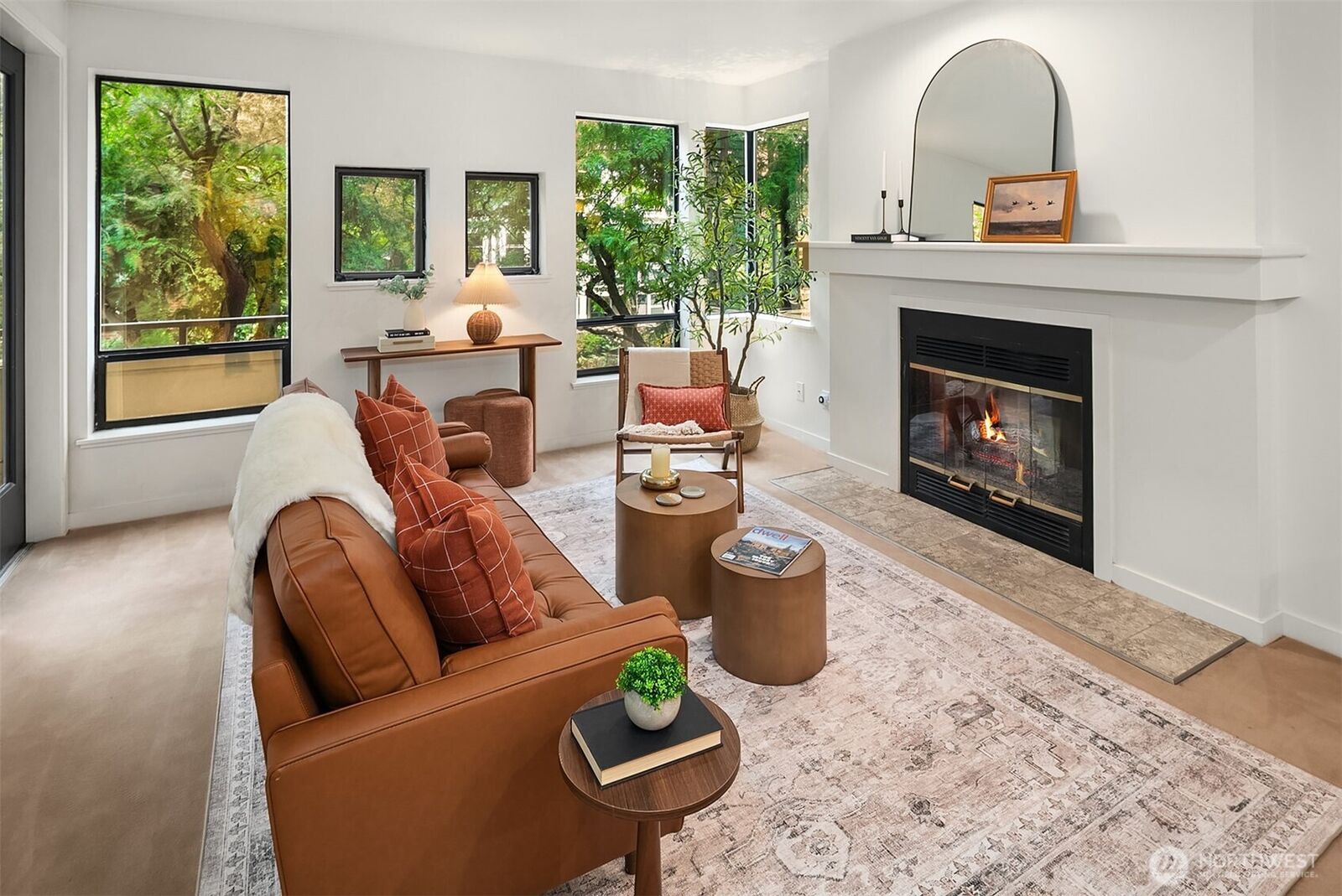 Property Photo:  600  Malden Avenue E 201  WA 98112 