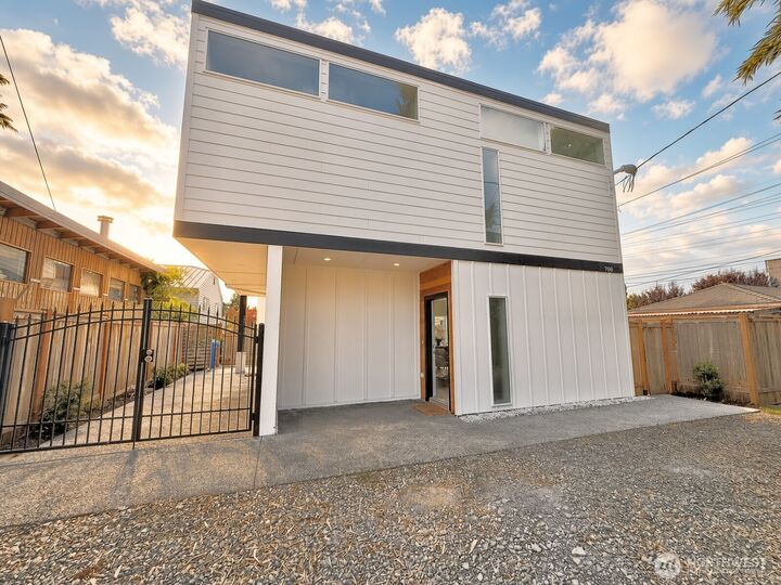 Property Photo: 708 N 102nd Street 2 WA 98133