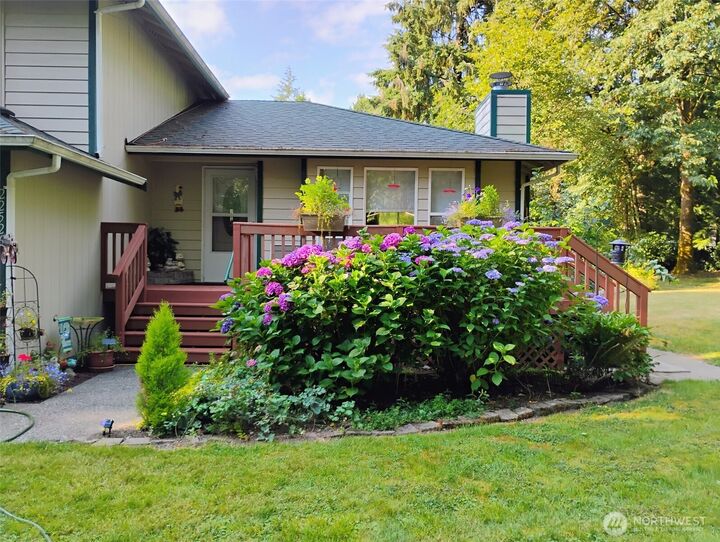 Property Photo:  22526 SE  187th Street  WA 98038 