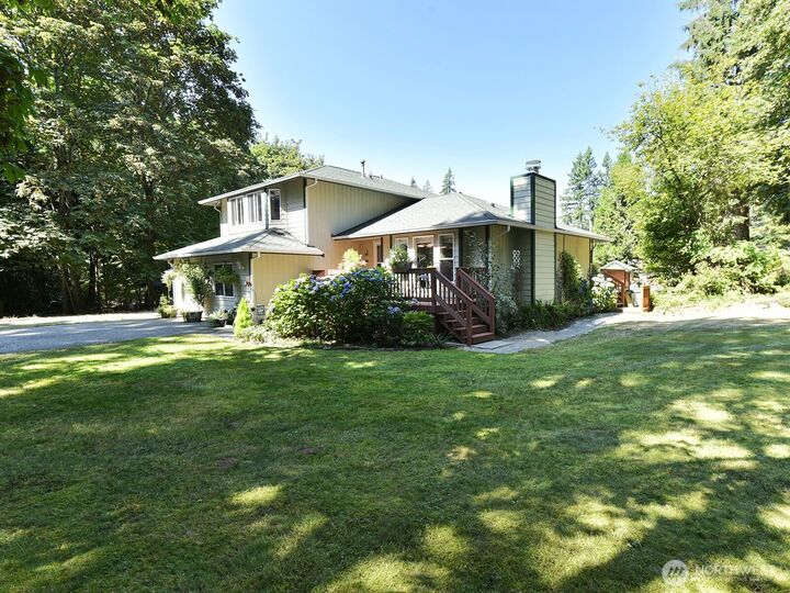 Property Photo: 22526 SE 187th Street WA 98038