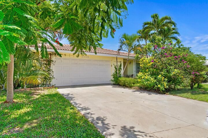 Property Photo:  2538 SW 13th Court  FL 33426 