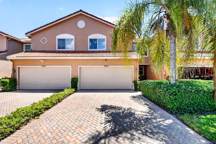 Property Photo:  4349 Colony View Drive  FL 33463 
