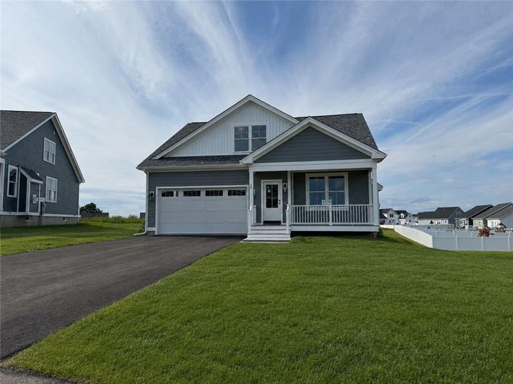 Property Photo:  25 Bunker Hill Crossing  RI 02871 