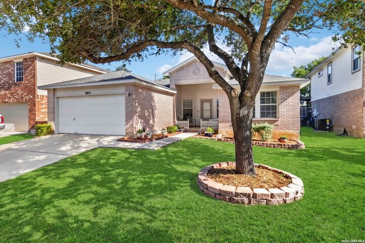 Property Photo:  8811 Burgandy  TX 78240 