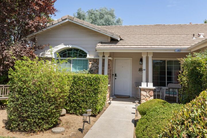 Property Photo: 2671 Dennis Avenue CA 93611