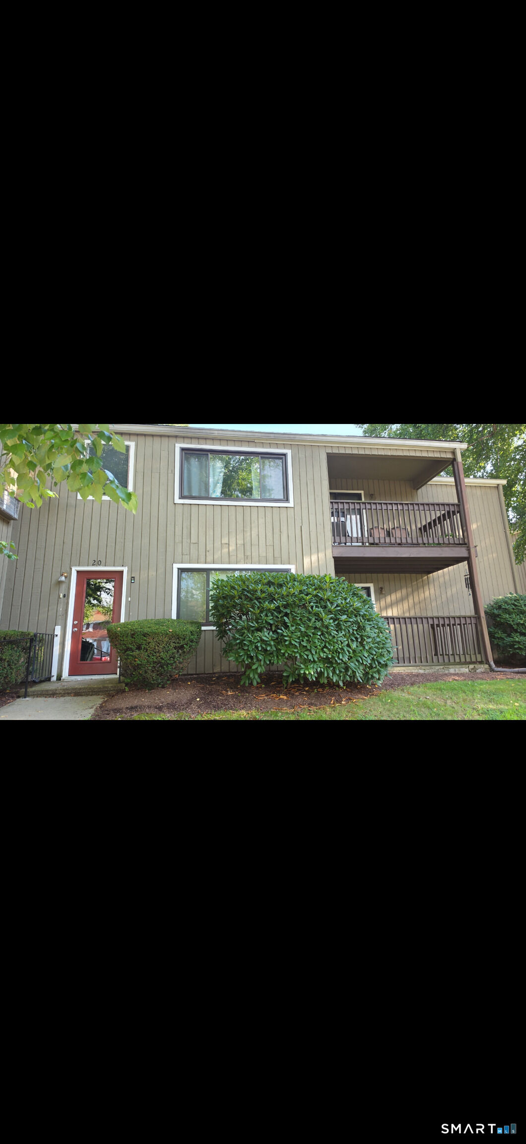 Property Photo: 20 Leslie Road B CT 06606