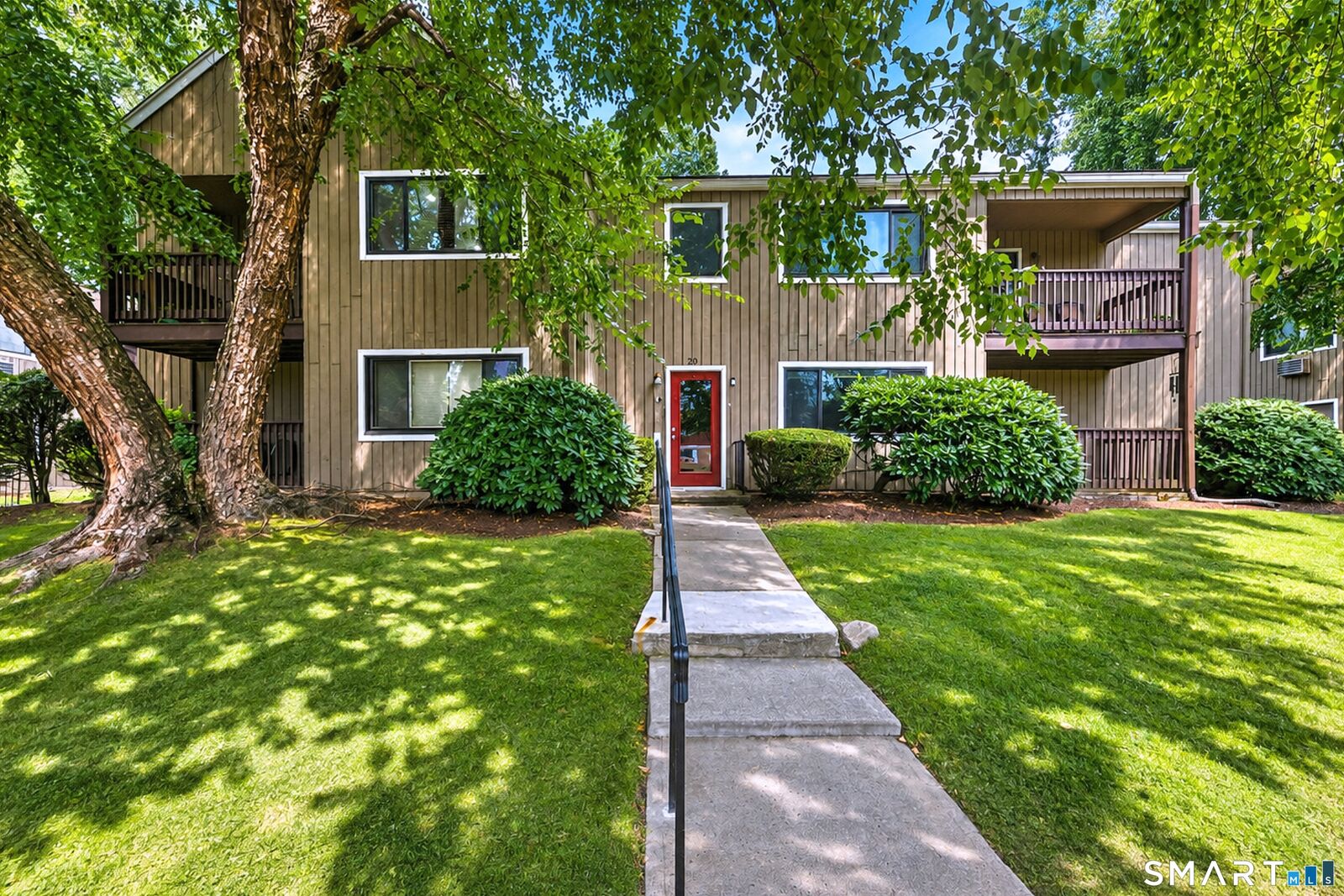 Property Photo:  20 Leslie Road B  CT 06606 