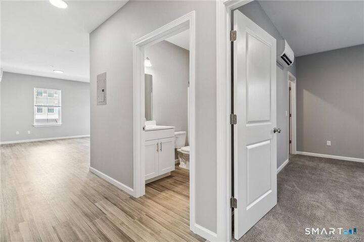 Property Photo:  10 Steele Boulevard 204  CT 06037 