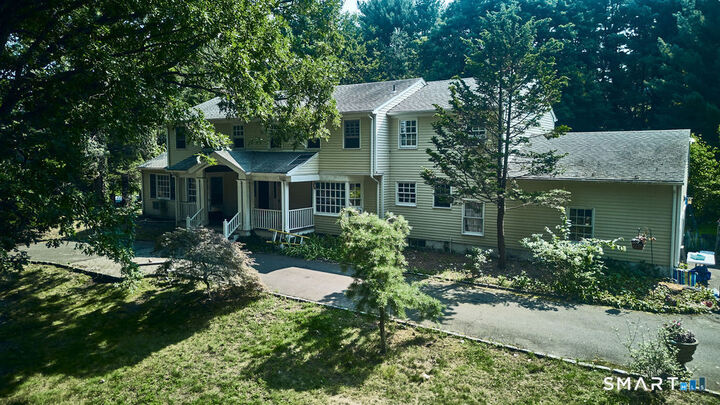 Property Photo:  4 Surrey Lane  CT 06880 
