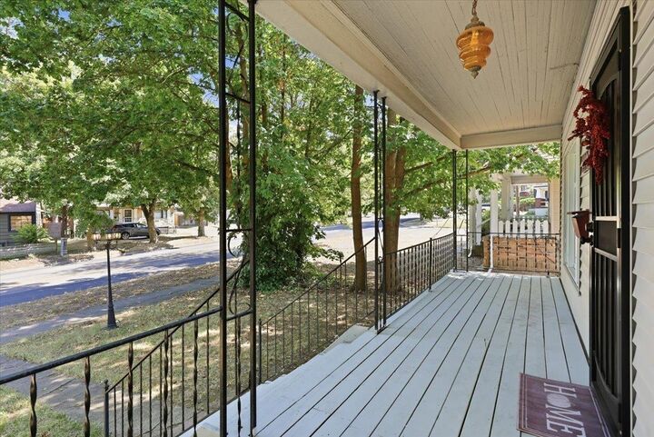 Property Photo:  2224 S Grand Blvd  WA 99203 