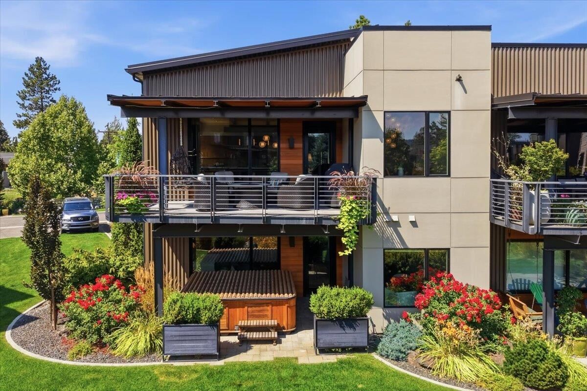 Property Photo:  2311 S Jelsa Rosa Ln  WA 99223 