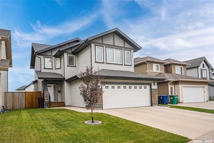 Property Photo:  419 Kensington Boulevard  SK S7L 6N7 