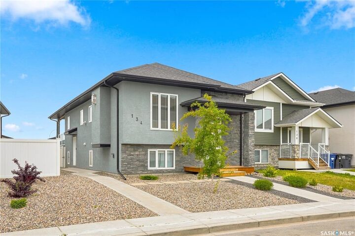 Property Photo: 134 Bolstad Way SK S7W 0Y1