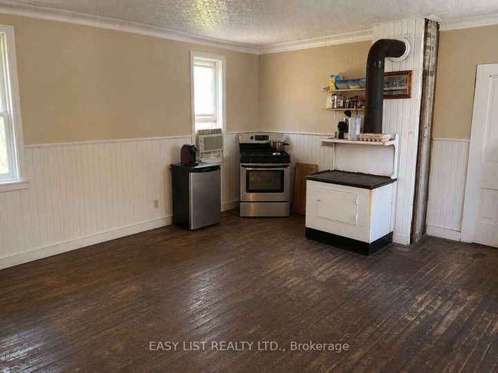 Property Photo: 534 Cedar Glen Road ON K0M 1L0