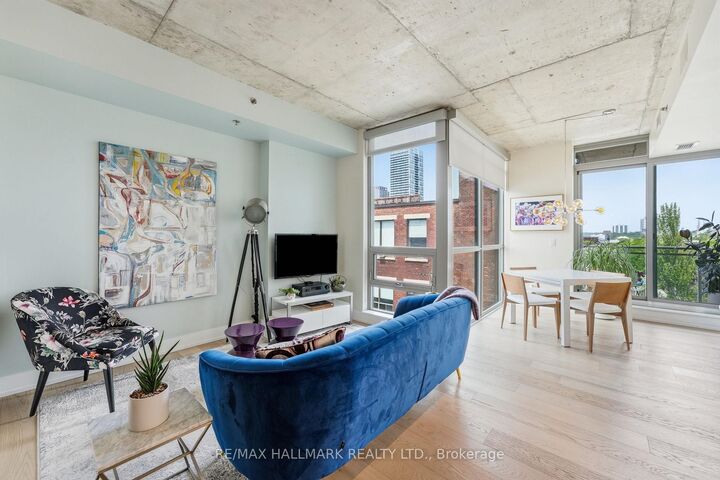630 Queen Street E 602 — photo 1