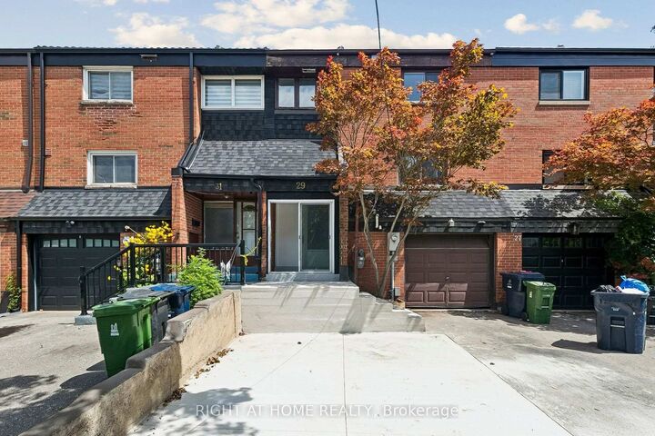 Property Photo: 29 Cheatham Place ON M1B 1C1