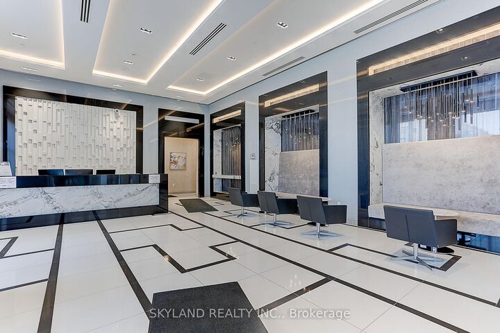 Property Photo: 100 Eagle Rock Way Th102 ON L6A 5B9