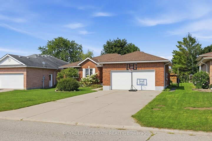 Property Photo: 33 King Street ON N0B 2R0