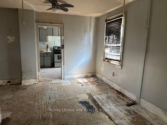 Property Photo:  62 Haynes Avenue  ON L2R 3Z3 