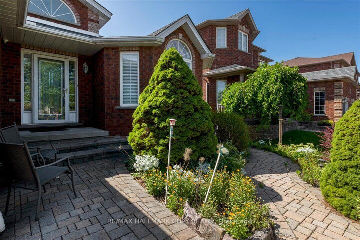 Property Photo:  245 Pringle Drive  ON L4N 0P4 
