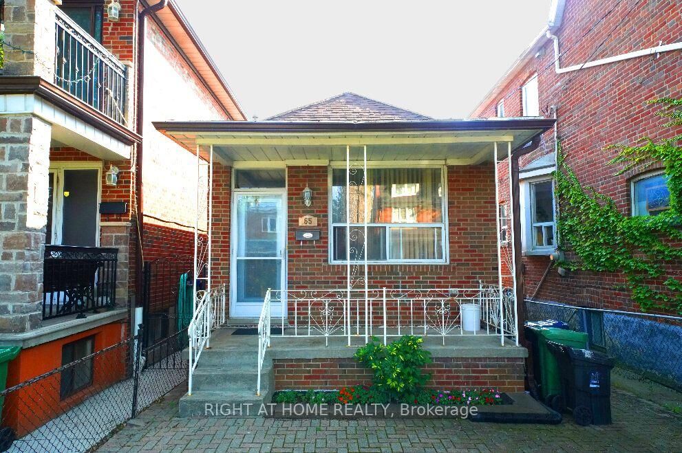 Property Photo: 65 Salem Avenue ON M6H 3C2
