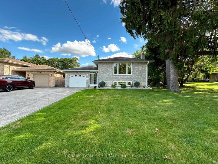 36 Oakhill Drive N — photo 1