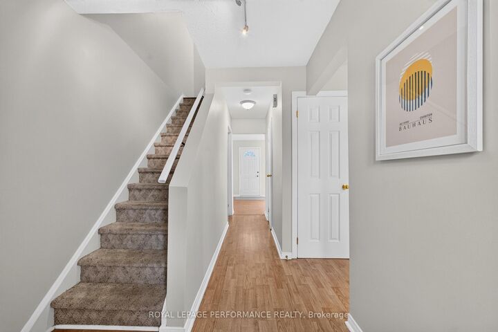 Property Photo: 1288 Belgate Way 10 ON K1J 8P9