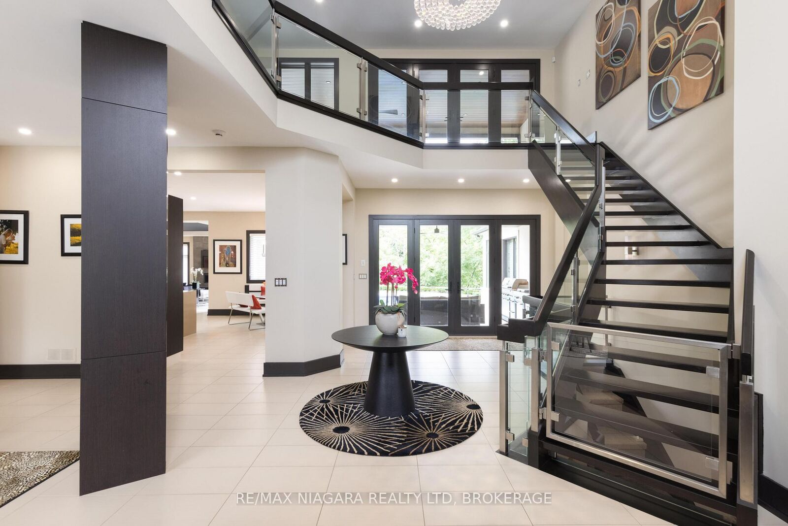 Property Photo: 362 Niagara Boulevard ON L0S 1J0