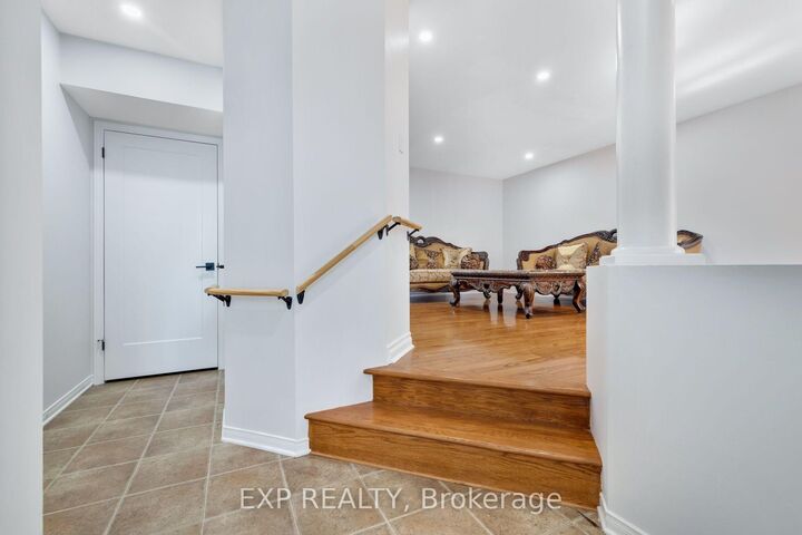 Property Photo: 114 Ashmore Drive ON K2G 7B3