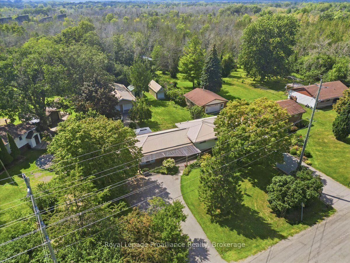 Property Photo:  171 Aikins Road  ON K8N 4Z2 