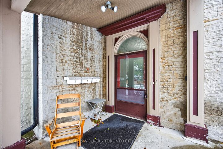 Property Photo: 64 High Street ON L4N 1W4