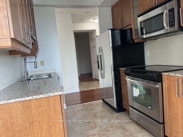 Property Photo:  18 Holmes Avenue 1105  ON M2N 0E1 
